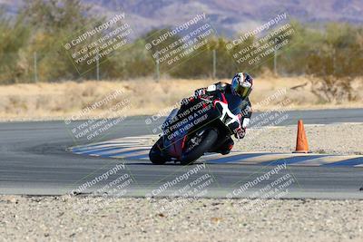 media/Jan-09-2022-SoCal Trackdays (Sun) [[2b1fec8404]]/Turn 6 (1035am)/